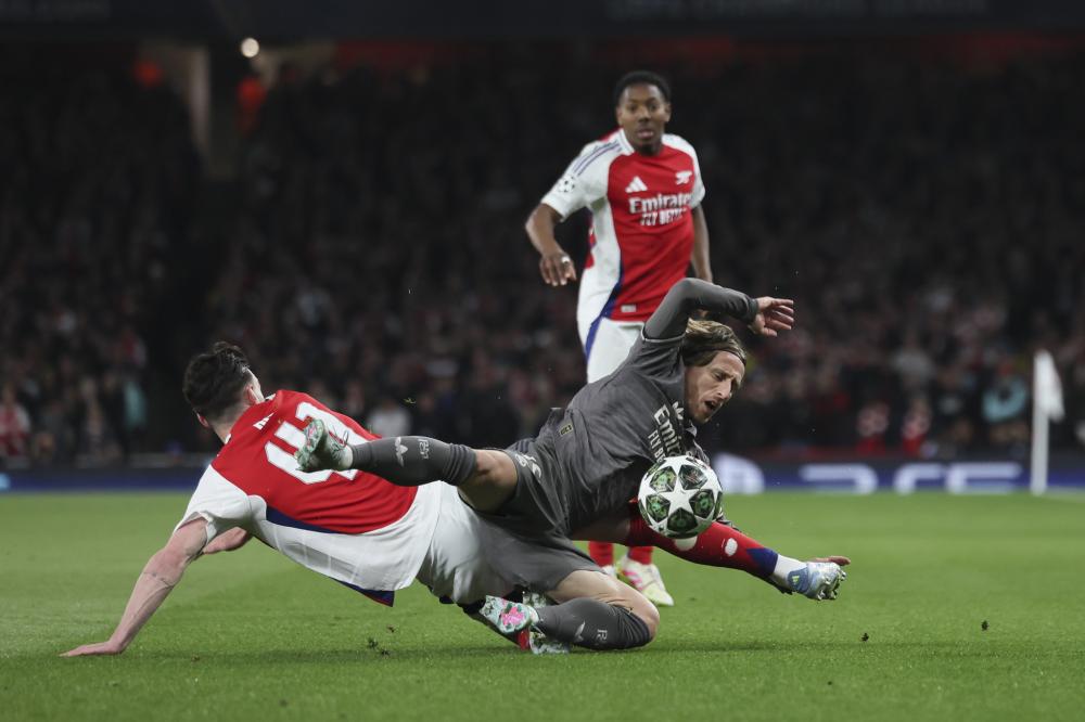 更是一個警 更是一個警